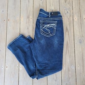 Silver Plus Jeans Suki Mid Straight Sz 22/L32